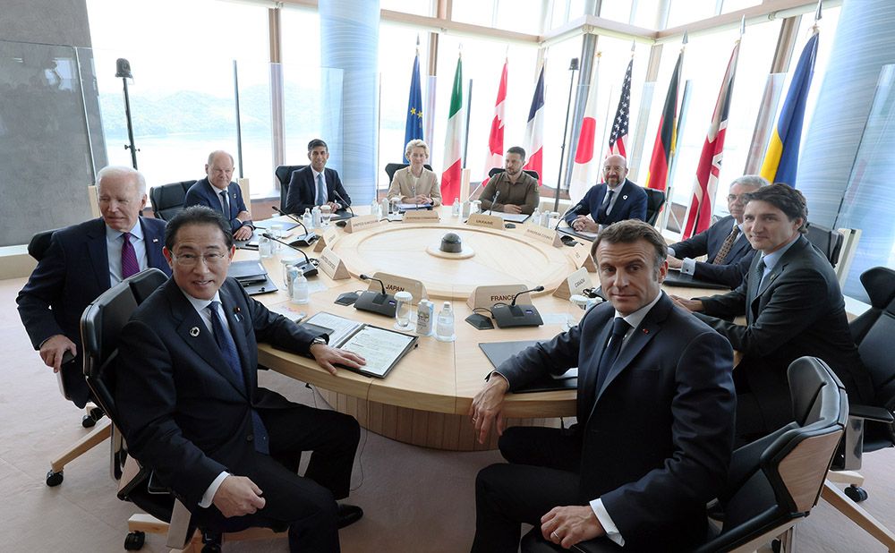 The G7 leaders and Ukraine’s President Zelenskyy during Session 8①