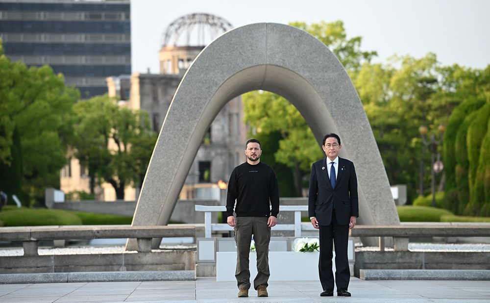 平和記念公園を訪れた岸田総理とゼレンスキー大統領１