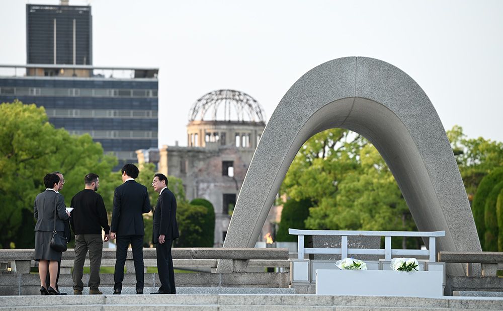 平和記念公園を訪れた岸田総理とゼレンスキー大統領２