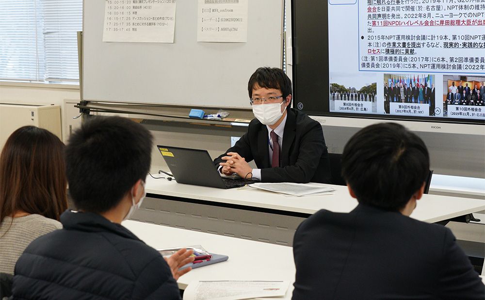 分科会「軍縮・不拡散」で概要を説明する則岡翼(のりおか・つばさ)軍縮不拡散・科学部軍備管理軍縮課課長補佐