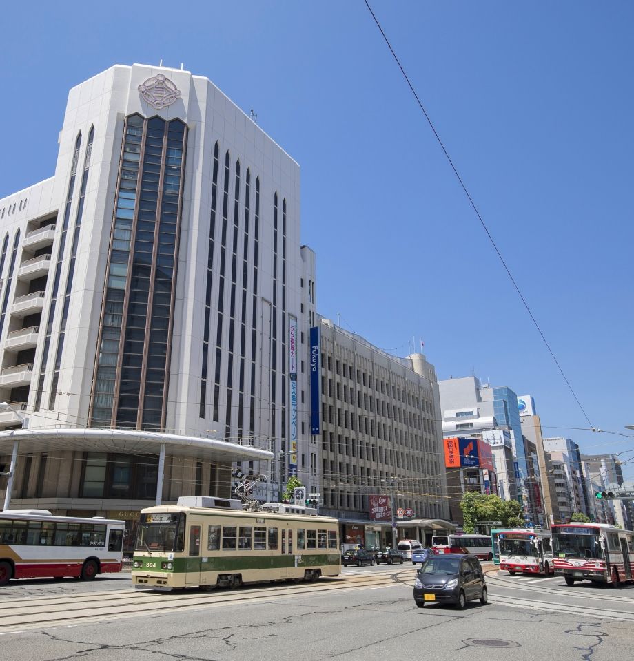 Aioi Street, Kamiyacho direction as seen from Hatchobori intersection